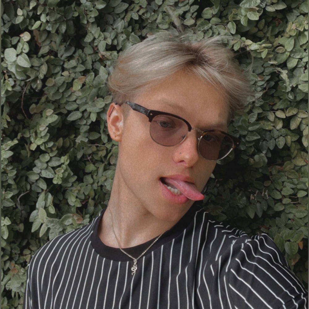 Meet your Posher, Tanner